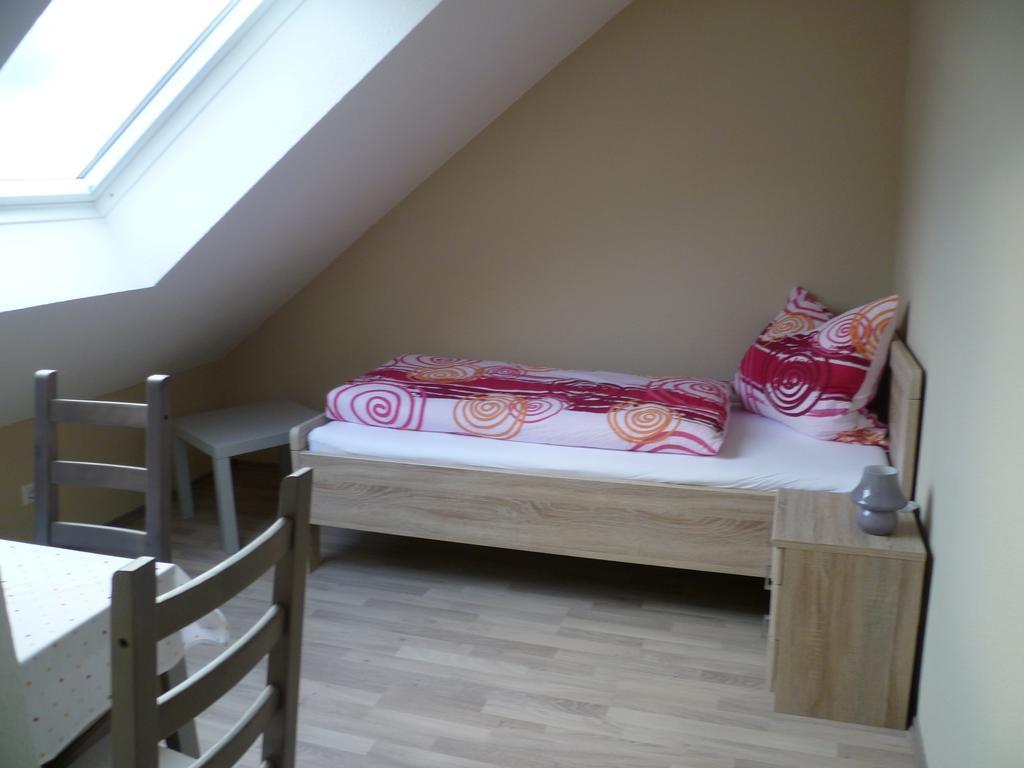 Ferienwohnung Storchenblick Herbolzheim Zimmer foto